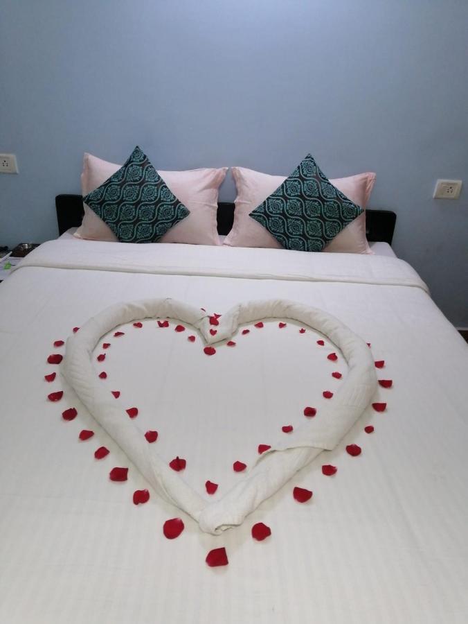Spectrum Hub Beach Side Studio Apartment - Candolim - Goa Esterno foto